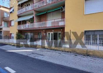 Edificio all\'aperto - Quadrilocale Via Ragusa
 
23, Ancona - foto 32