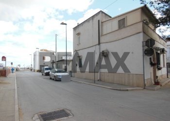 Edificio all\'aperto - Bilocale Via Venezia
 
11, Vieste - foto 16