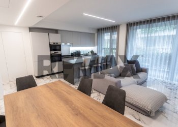 Sala da pranzo - Quadrilocale Via Vittorio Veneto
 
19, Fidenza - foto 1