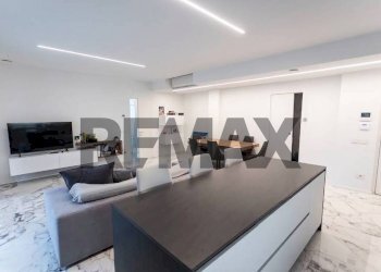 Sala da pranzo - Quadrilocale Via Vittorio Veneto
 
19, Fidenza - foto 4
