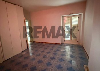 Stanza vuota - Trilocale Vicolo Bellezza
 
9, Carinola - foto 15