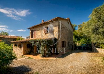 Foto 1 - Rustico via case sparse
 
3, Cinigiano - foto 1