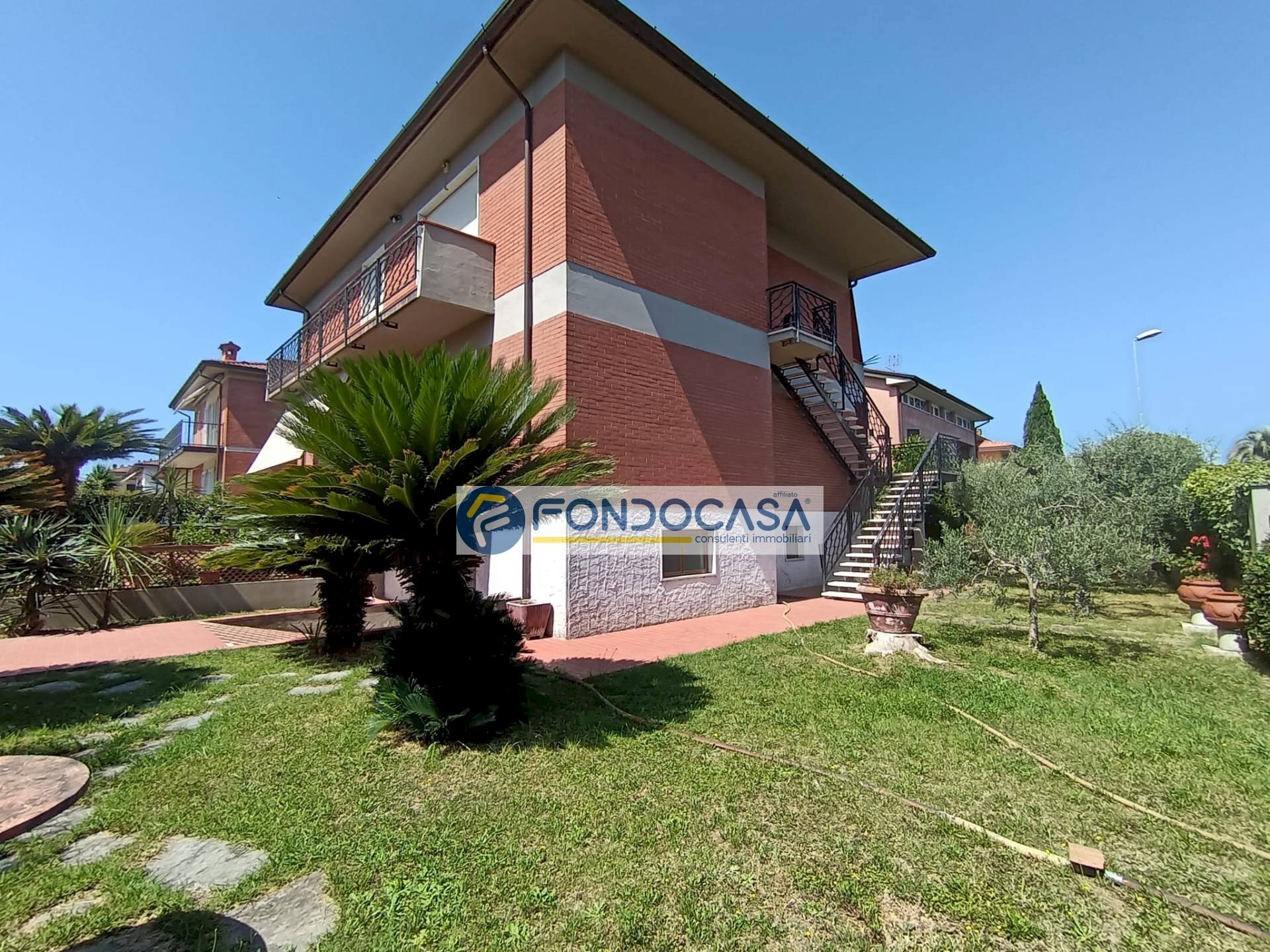 esterno - Casa semi indipendente via labindo, Carrara - foto 1