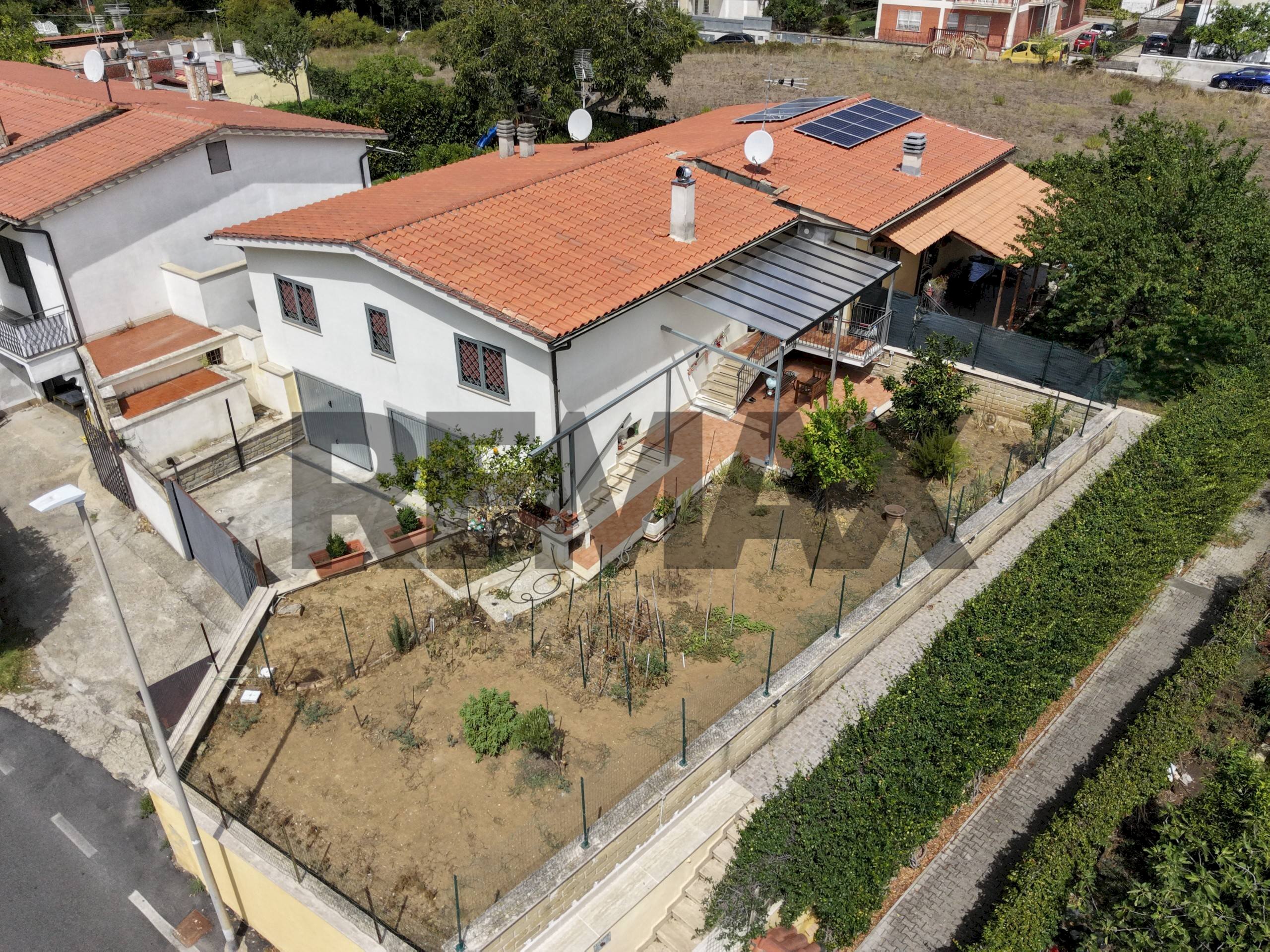 Casa all\'aperto - Casa semi indipendente Via Giuseppe Cantagalli
34, Roma - foto 2