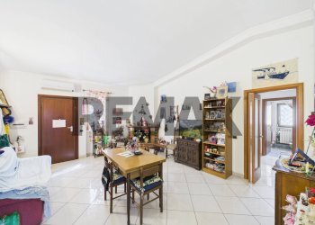 Sala da pranzo - Casa semi indipendente Via Giuseppe Cantagalli
34, Roma - foto 6
