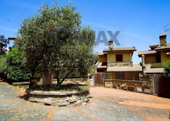 Casa all\'aperto - Villa viale della tuscia
 
8, Sutri - foto 1