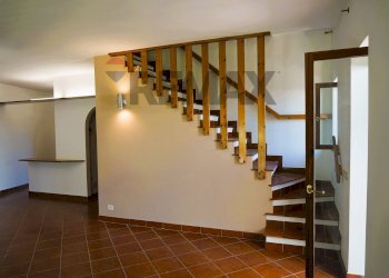 Scale - Villa viale della tuscia
 
8, Sutri - foto 17