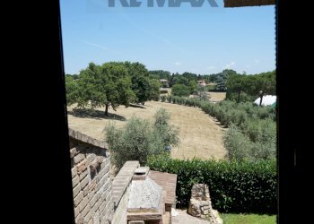 Balcone - Villa viale della tuscia
 
8, Sutri - foto 23