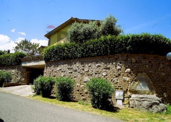 Giardino - Villa viale della tuscia
 
8, Sutri - foto 34
