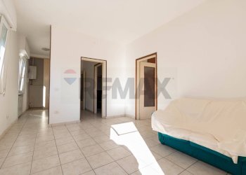 Soggiorno - Three-room apartment VIA PIER FRANCESCO MOIA
 
87, Brugherio - photo 8