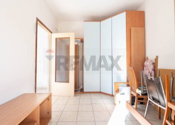Sala da pranzo - Three-room apartment VIA PIER FRANCESCO MOIA
 
87, Brugherio - photo 14