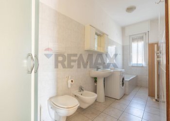 Bagno - Three-room apartment VIA PIER FRANCESCO MOIA
 
87, Brugherio - photo 19