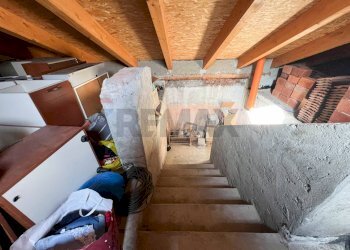 Scale - Monolocale VIA PIER FRANCESCO MOIA
 
87, Brugherio - foto 9