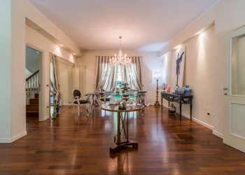 Foto 6 - Villa via Gaetano Donizetti
 
42, Cesenatico - foto 6