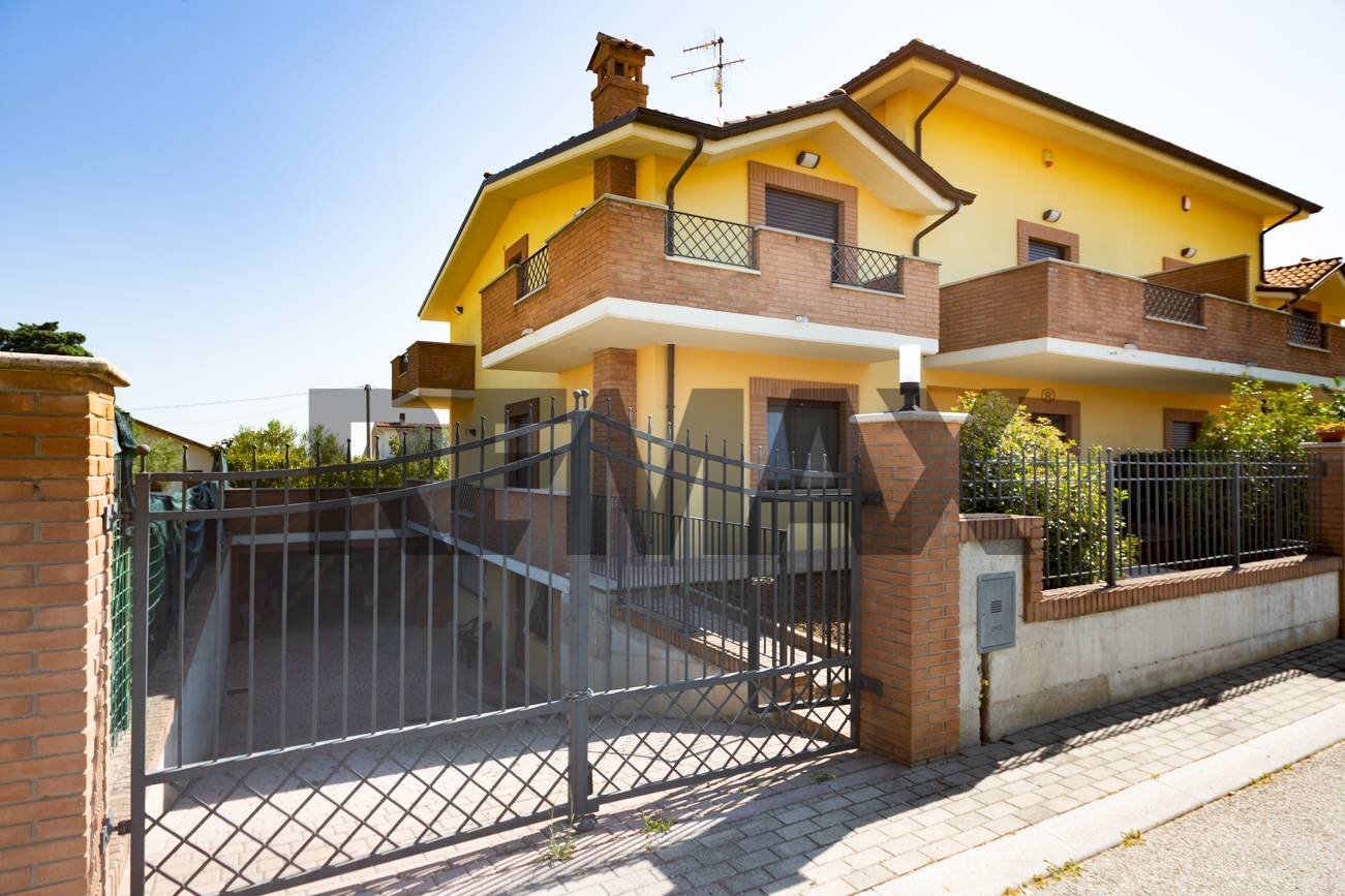 Casa all\'aperto - Casa semi indipendente Via Villa Andreoli
169/g, Lanciano - foto 2