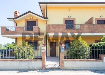 Casa all\'aperto - Casa semi indipendente Via Villa Andreoli
 
169/g, Lanciano - foto 1