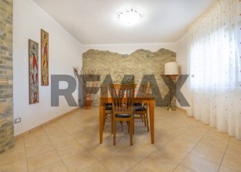Sala da pranzo - Casa semi indipendente Via Villa Andreoli
 
169/g, Lanciano - foto 10