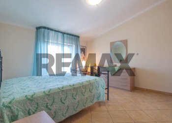 Camera / camera da letto - Casa semi indipendente Via Villa Andreoli
 
169/g, Lanciano - foto 17