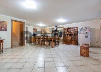 Sala da pranzo - Casa semi indipendente Via Villa Andreoli
 
169/g, Lanciano - foto 32