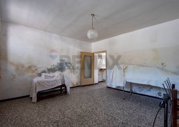 Camera / camera da letto - Rustico Via Don Mario Bozzuffi
 
9, Corte de' Frati - foto 14