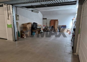 Parcheggio - Box Via Parisano
 
43, Rimini - foto 3