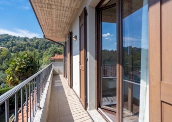 Balcone - Villa via Bassetti, 12, Cenate Sopra - foto 22