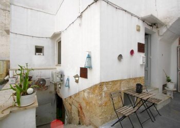 Cortile interno - Loft via del Tufo, Matino - foto 13