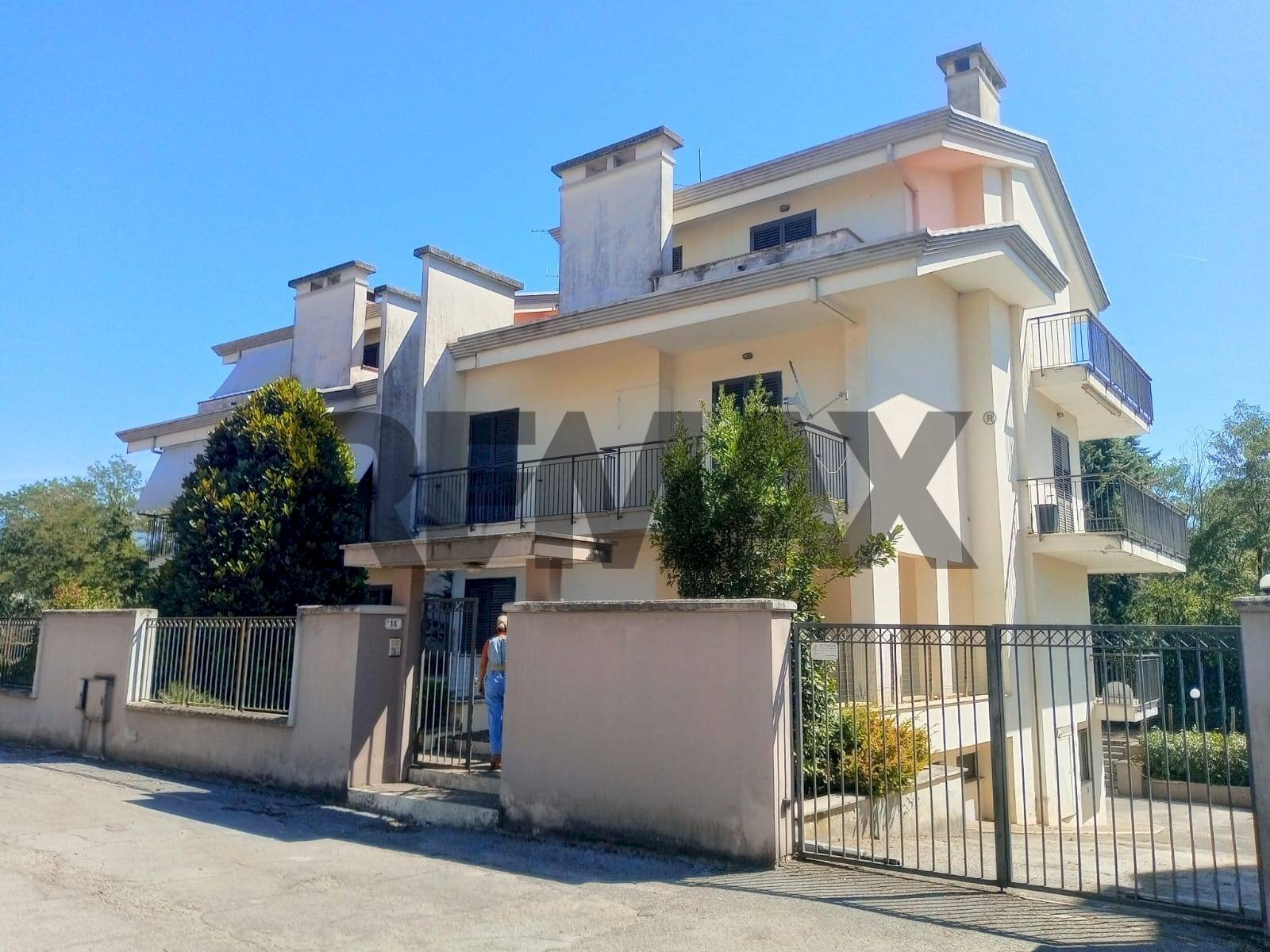 Casa all\'aperto - Casa semi indipendente via Casilina Nord
 
32, Frosinone - foto 1