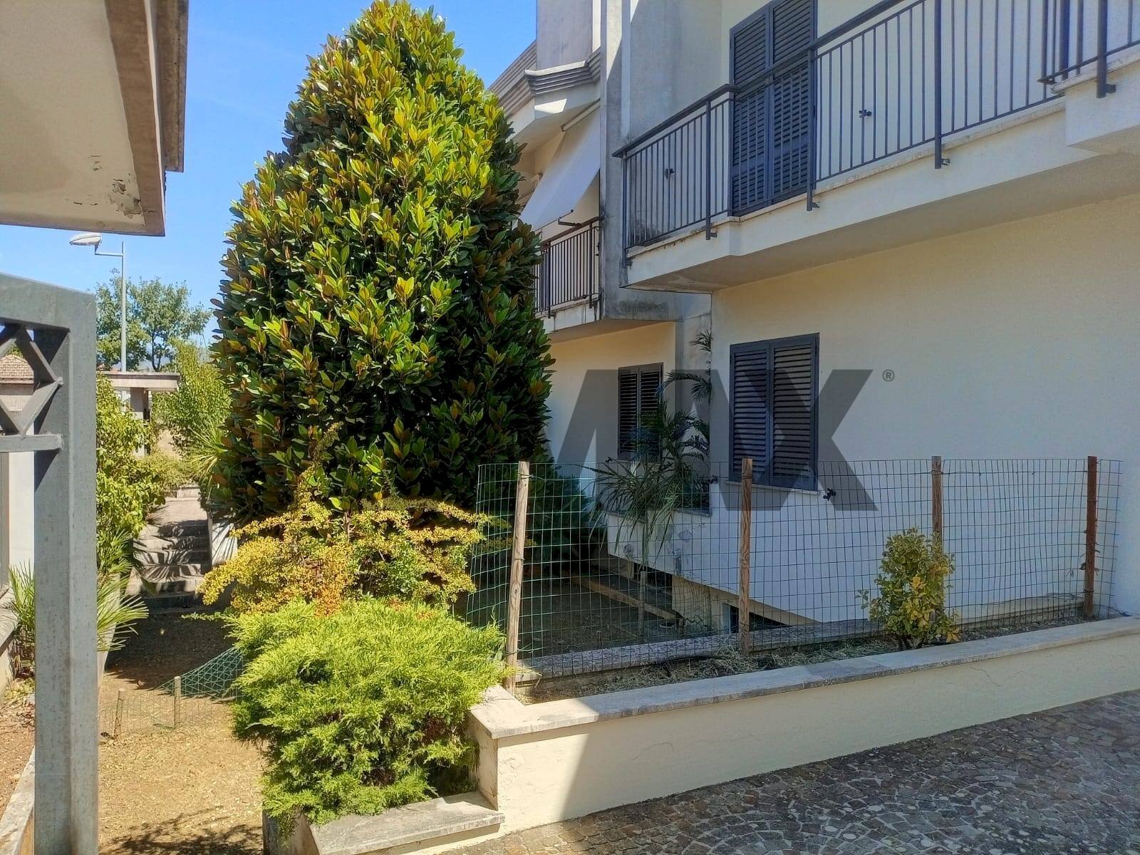 Casa all\'aperto - Casa semi indipendente via Casilina Nord
32, Frosinone - foto 2