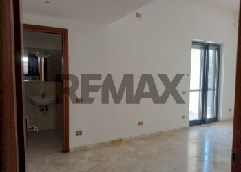 Stanza vuota - Casa semi indipendente via Casilina Nord
 
32, Frosinone - foto 8