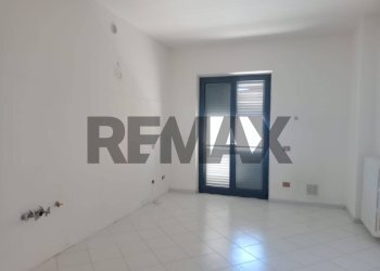 Stanza vuota - Casa semi indipendente via Casilina Nord
 
32, Frosinone - foto 24