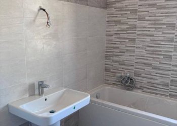 Bagno - Bilocale via Carlo Tosi, 30, Casorate Primo - foto 1