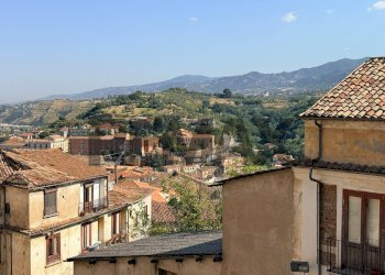 Edificio all\'aperto - Appartamento Salita archi di Ciaccio
 
23, Cosenza - foto 9