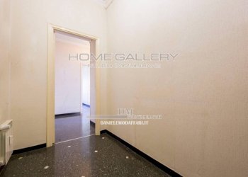 Corridoio - Trilocale viale Virginia Centurione Bracelli, 7, Genova (zona Marassi) - foto 35