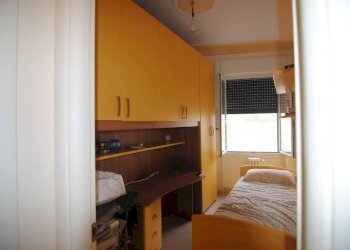 Camera da letto - Trilocale corso Matuzia, Sanremo - foto 12