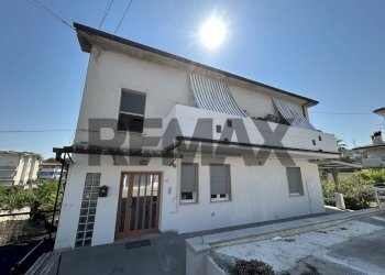 Casa all\'aperto - Quadrilocale via caldarelli
 
39, San Giovanni Teatino - foto 1