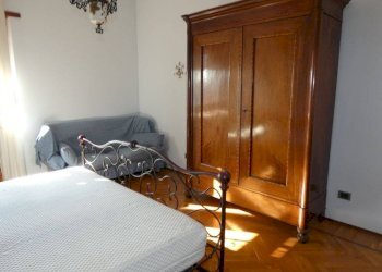 Camera da letto - Four-room apartment piazza Guglielmo Marconi, Alba - photo 9