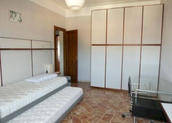 Camera da letto - Quadrilocale piazza Guglielmo Marconi, Alba - foto 12