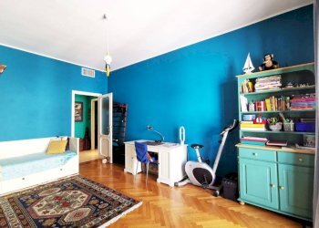 Camera da letto - Apartment corso Rodolfo Montevecchio, 62, Torino (neighborhood Crocetta) - photo 27