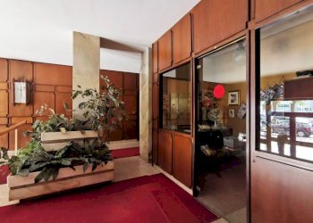 Interno palazzo - Apartment corso Rodolfo Montevecchio, 62, Torino (neighborhood Crocetta) - photo 44