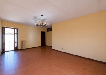 Salone - Appartamento via Visca, 5, Chieri - foto 1