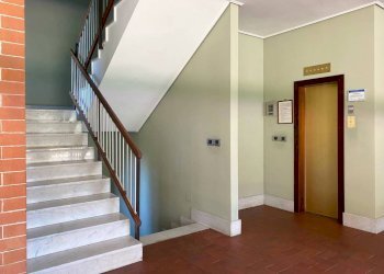 Interno palazzo - Appartamento Cuneo (zona Donatello) - foto 5