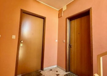 Interno palazzo - Appartamento via Giacomo Matteotti, 7, Sandigliano - foto 7