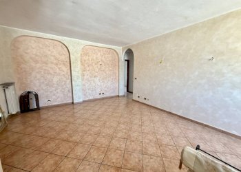 Soggiorno - Appartamento via Giacomo Matteotti, 7, Sandigliano - foto 9
