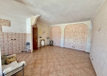 Soggiorno - Appartamento via Giacomo Matteotti, 7, Sandigliano - foto 11