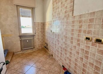 Cucina - Appartamento via Giacomo Matteotti, 7, Sandigliano - foto 12