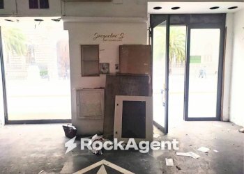 Interno non residenziale - Negozio via Nazionale, 182, Roma (zona Centro Storico) - foto 4