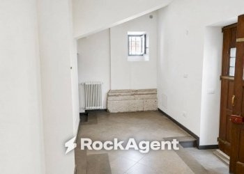 Stanza non arredata - Appartamento Roma (zona Centro Storico) - foto 6