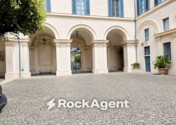 Cortile interno - Appartamento Roma (zona Centro Storico) - foto 20