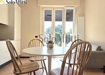 Soggiorno con cucina a vista - Appartamento Via Guglielmo Marconi, Paderno Dugnano - foto 2